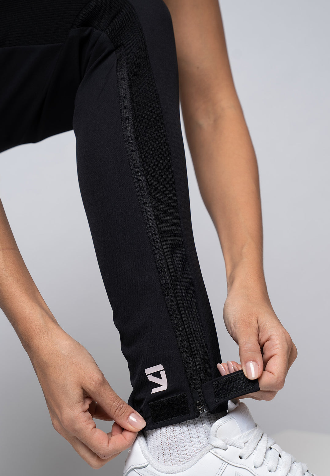 WMNS Tech Riding Pants – NINEYARD